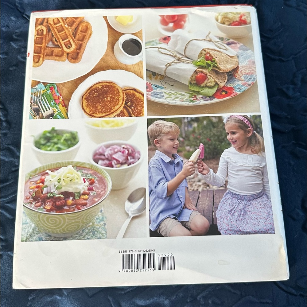 White and Red Cookbook Collection for Culinary Enthusiasts - Picture 4 of 8
